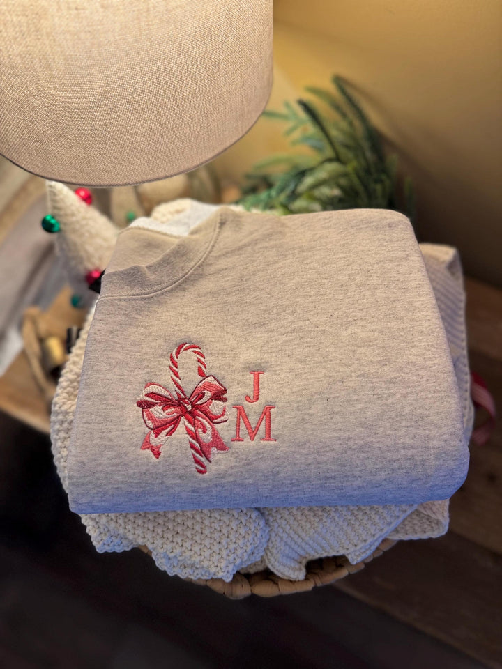 Personalized Christmas Sweatshirt, Monogram Christmas Sweatshirt, Candy Cane Bow Sweatshirt, Embroidered Christmas Party Sweater for Her