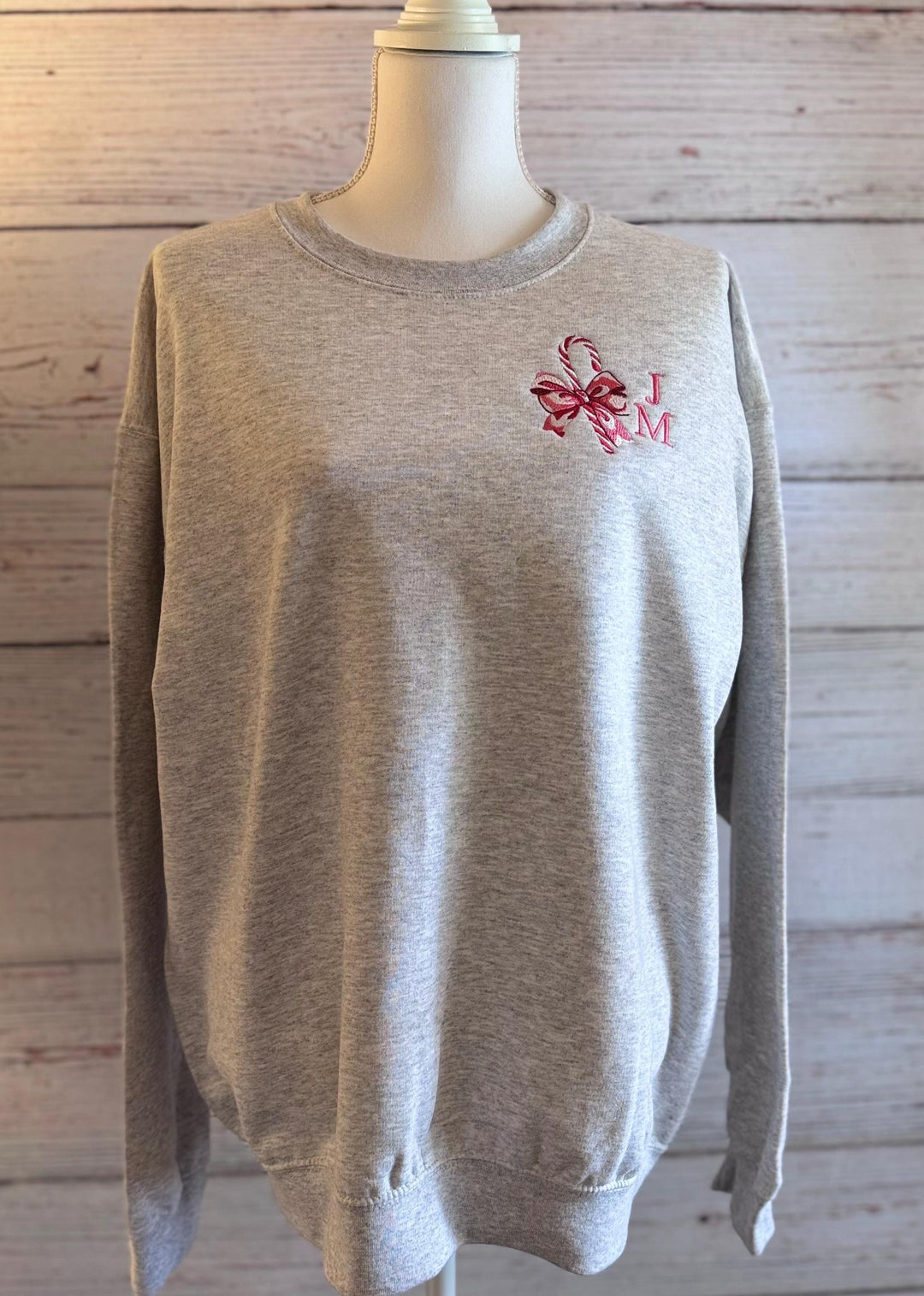 Personalized Christmas Sweatshirt, Monogram Christmas Sweatshirt, Candy Cane Bow Sweatshirt, Embroidered Christmas Party Sweater for Her